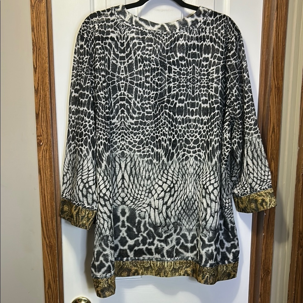 Onque Woman Animal Print Black and White Tunic Jacket 3X NWT - Picture 7 of 7